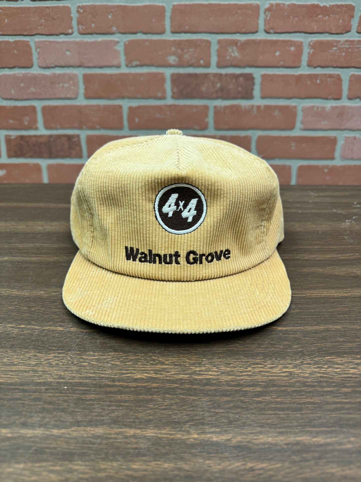 Walnut Grove 4x4 corduroy