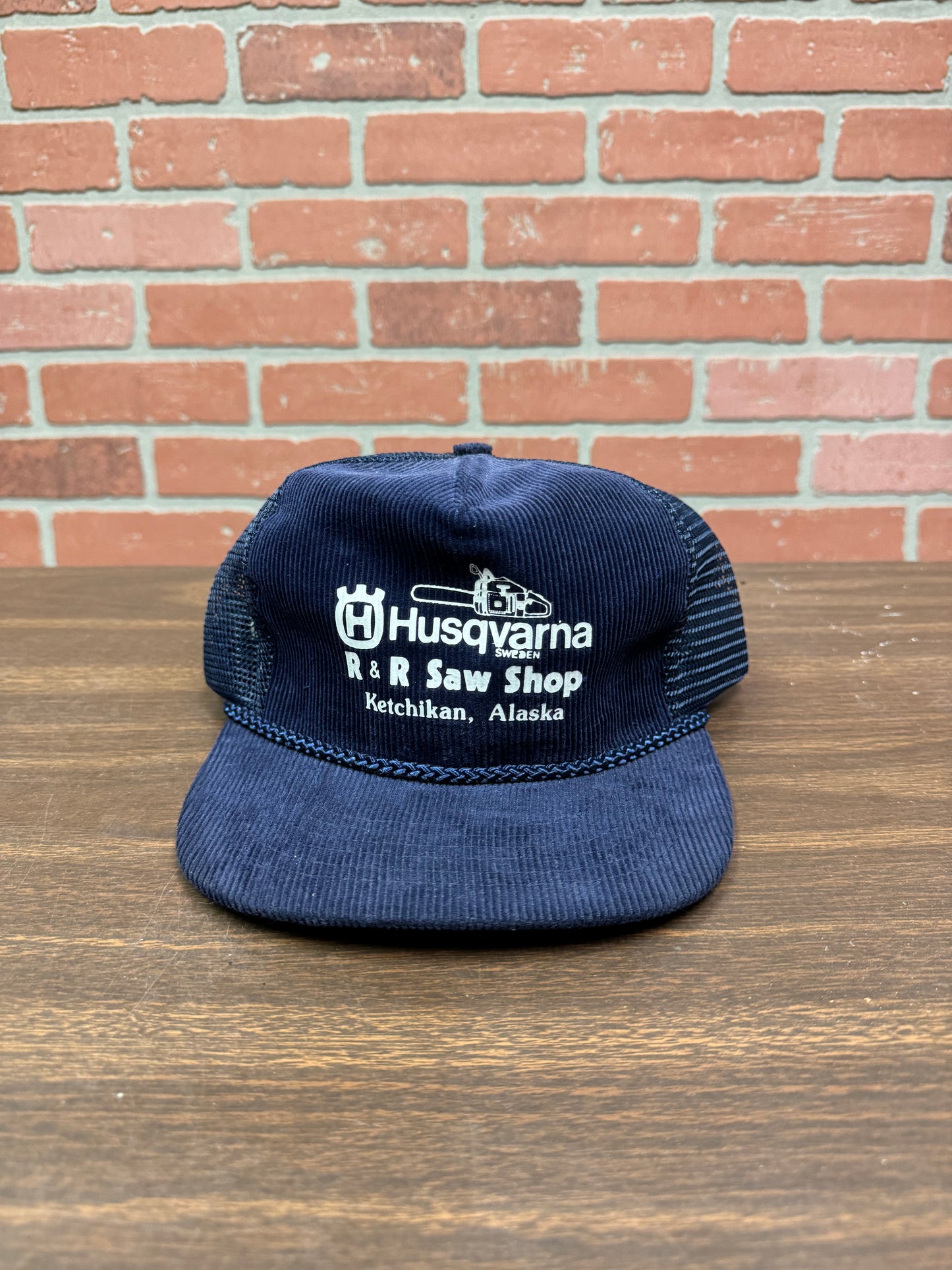 VTG Husqvarna corduroy trucker